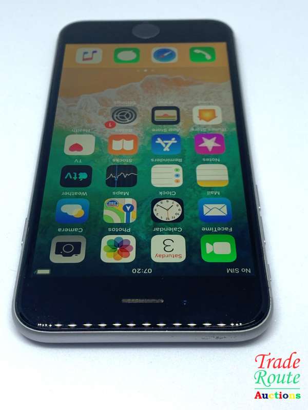 Apple iPhone 6 Space Grey (Pre Owned) SmartPhone (Unlocked to All networks)