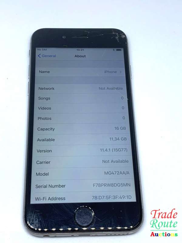 Apple iPhone 6 Space Grey (Pre Owned) SmartPhone (Cracked Screen)