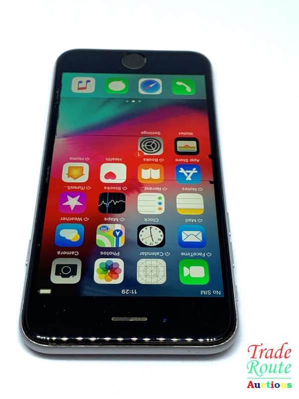 Apple iPhone 6 Space Grey (Pre Owned) SmartPhone (Marks & Lines on Screen)