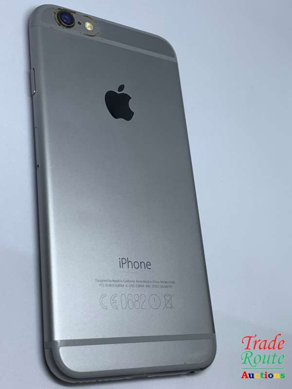 Apple iPhone 6 Space Grey (Pre Owned) SmartPhone (Marks & Lines on Screen)