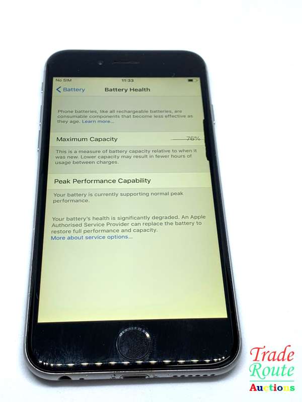 Apple iPhone 6 Space Grey (Pre Owned) SmartPhone (Marks on Screen)