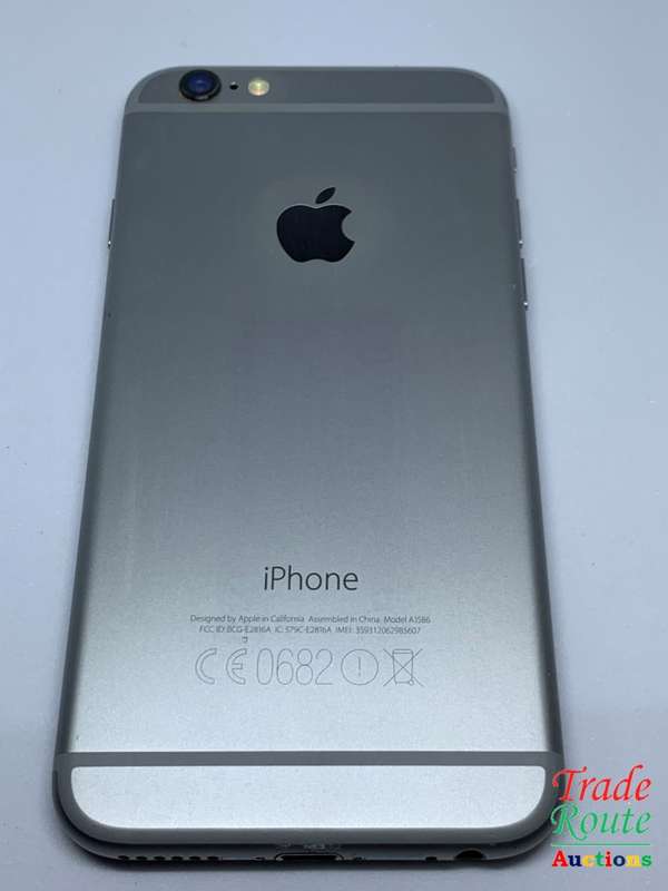 Apple iPhone 6 Space Grey (Pre Owned) SmartPhone (Marks on Screen)