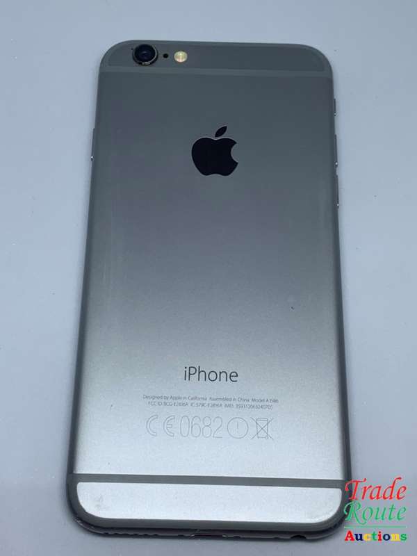 Apple iPhone 6 Space Grey (Pre Owned) SmartPhone (Marks on Screen)