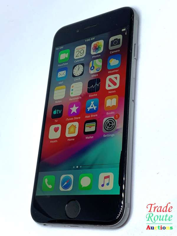 Apple iPhone 6 Space Grey (Pre Owned) SmartPhone (Cracks & marks on Screen)