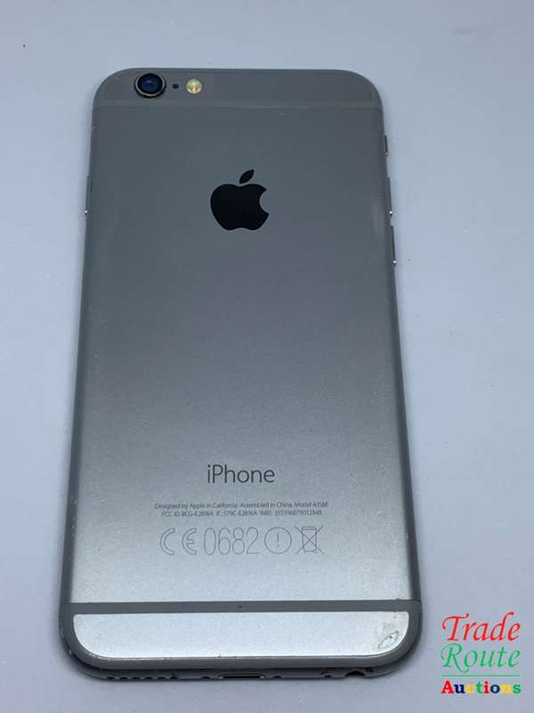 Apple iPhone 6 Space Grey (Pre Owned) outer screen cracked