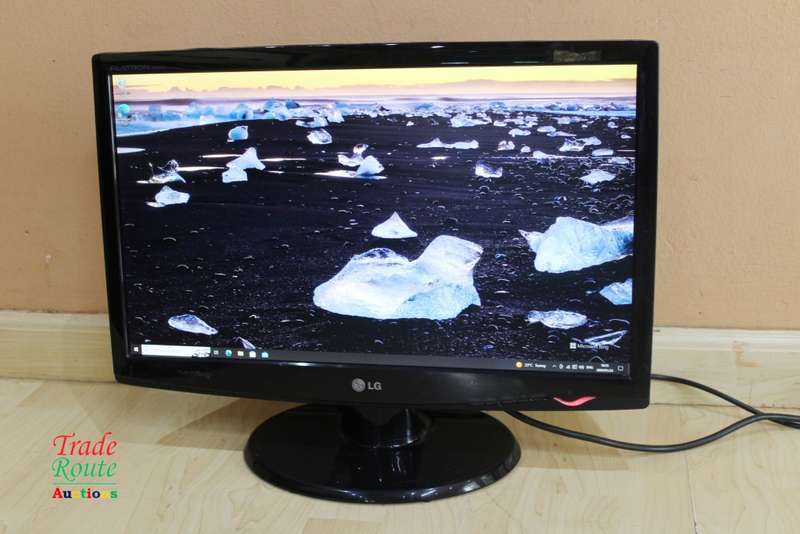 LG Flatron 22 inch Widescreen LCD Monitor