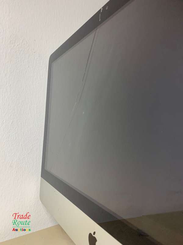Apple Imac | 21.5 Inch | Core I5 2.5ghz 4gb Ram 500gb Hdd * Outer Glass Cracked