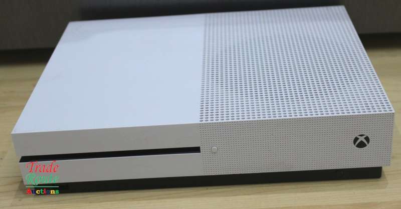XBOX One S Console (WHITE) Model 1681 [ Salvage Stock for Spares/Repairs ]
