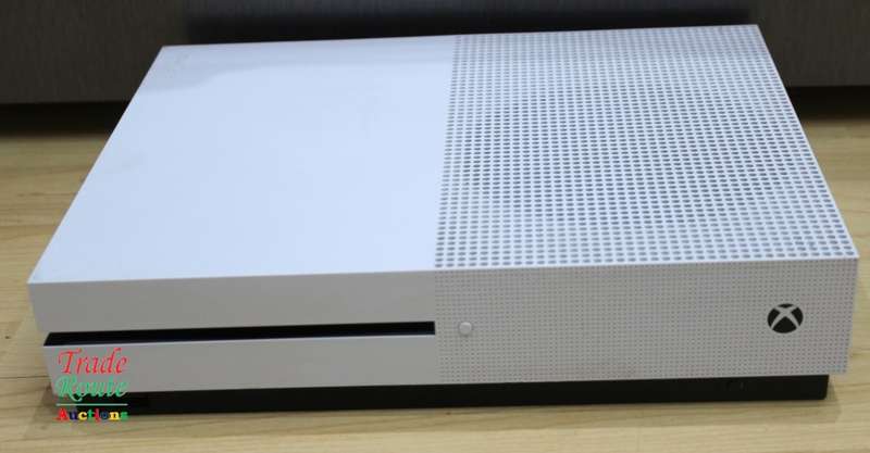 XBOX One S Console (WHITE) Model 1681 [ Salvage Stock for Spares/Repairs ]