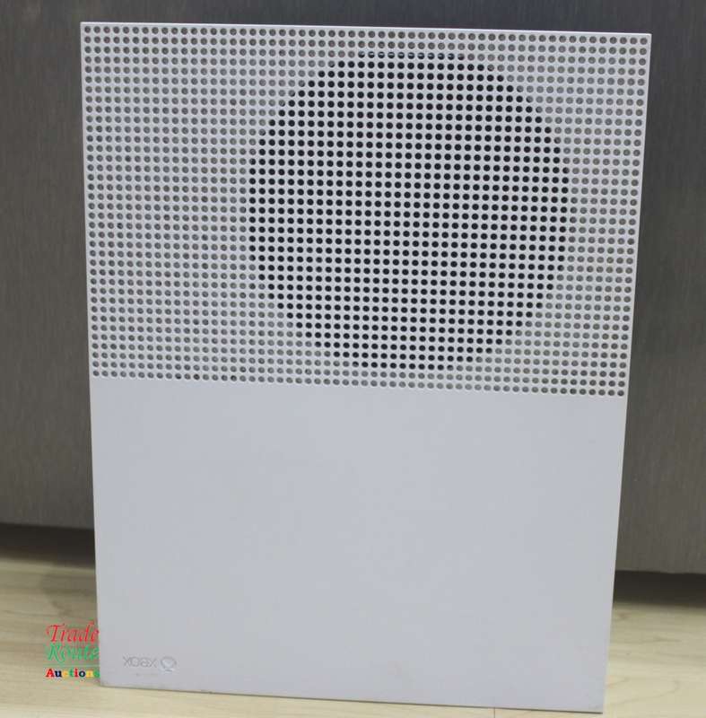 XBOX One S Console (WHITE) Model 1681 [ Salvage Stock for Spares/Repairs ]