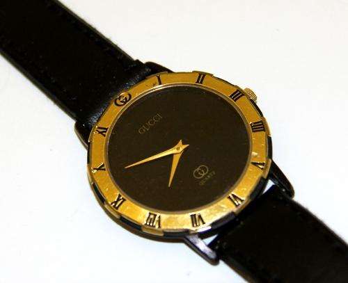 GUCCI QUARTZ MEN'S WATCH