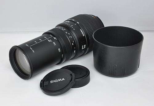Sigma 70-300mm D Macro Zoom Lens for Nikon D3000 D3100 D5000 D5100 D70 D80 D90 Digital Cameras