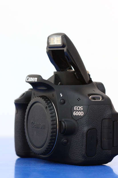 18 Megapixels - Canon EOS 600D Digital SLR CAMERA BODY ONLY - PROFESSIONAL
