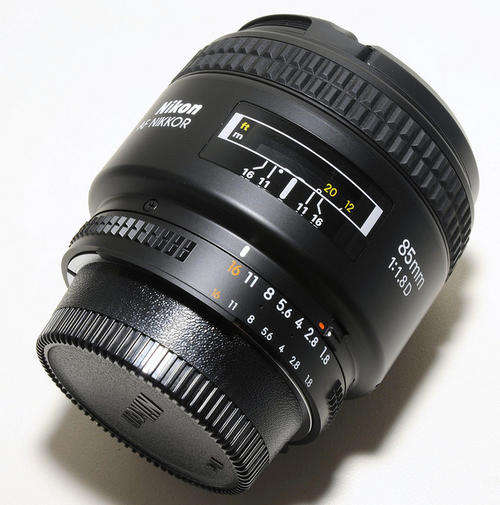 Nikon 85mm f/1.8D AF Nikkor Lens for Nikon SLR Cameras