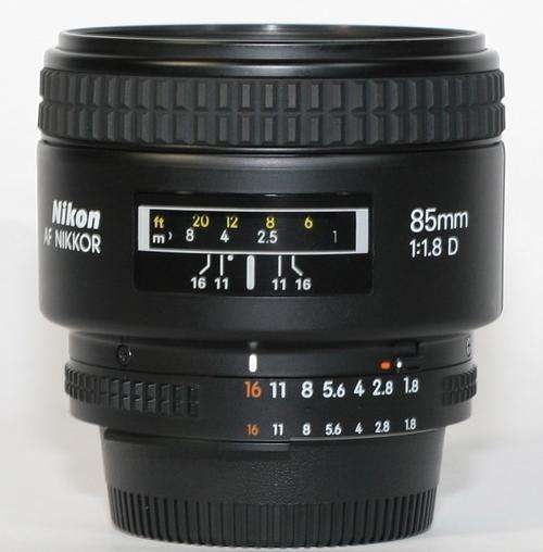 Nikon 85mm f/1.8D AF Nikkor Lens for Nikon SLR Cameras