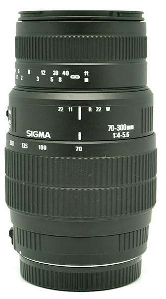SIGMA 70-300mm Telephoto Zoom Lens for CANON DIGITAL SLR CAMERAS