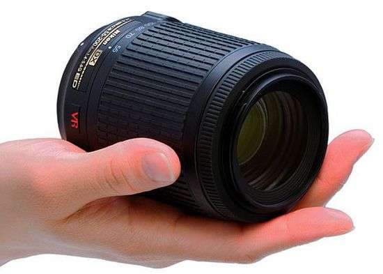 Nikon AF-S DX VR Zoom-NIKKOR 55-200mm f/4-5.6G IF-ED LENS - VR [ VIBRATION REDUCTION ] LENS