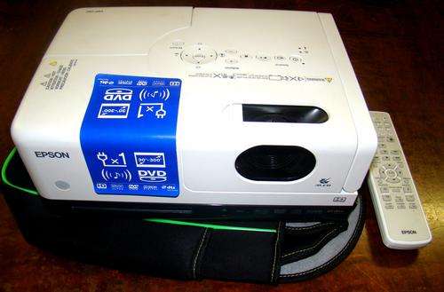 Epson EMP-DM1 3LCD - Multimedia projector + DVD DIVX Player inbuilt !!! DONT MISSS THE BARGAIN