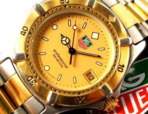 TAG Heuer 2000 Professional Men's watch 200m Gold & Stainless Steel 2 Tone - Swiss Made