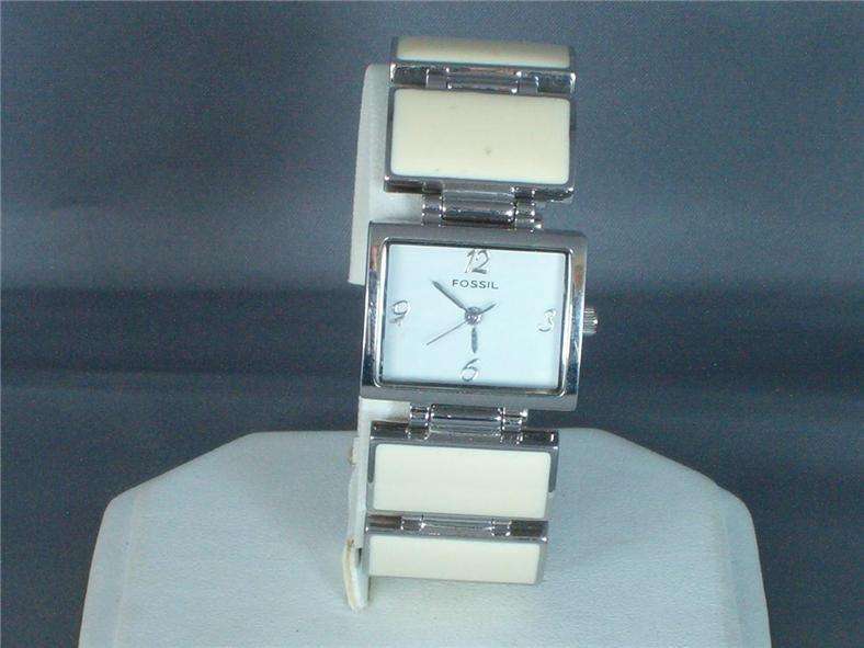 FOSSIL ELEGANT WATCH ES 1534