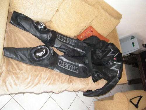 Berik racing suite