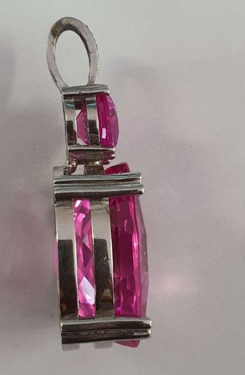Pink 51ct Topaz Pendant with 3,84 Pink Safire, Set in 14ct White Gold
