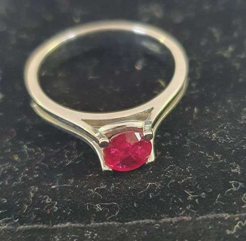 Ruby Engagement Ring (9ct gold)