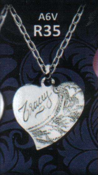 Stainless steel victorian heart - FREE ENGRAVING