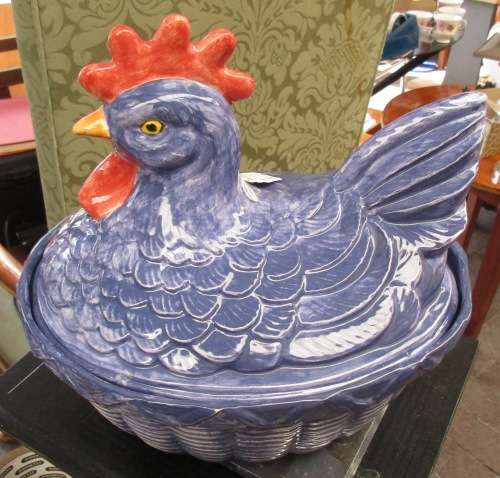 BIG BLUE EGG HOLDER IN SHAPE OF A CHICKEN
