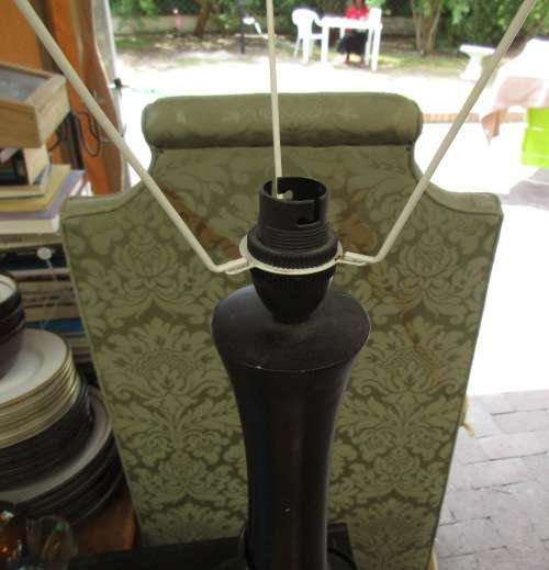 TALL BLACK CERAMIC LAMP