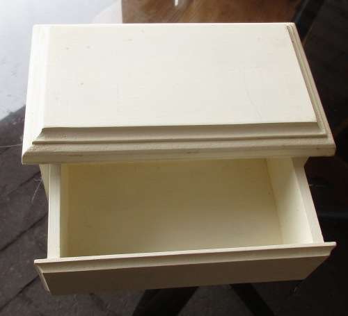 WHITE WOOD 3 DRAWER JEWELLERY BOX