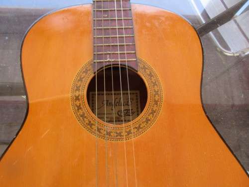 LOVELY CLASSICAL GUITAR ANGELICA
