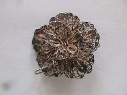 LOVELY ! SILVER FILIGREE FLOWER PENDANT