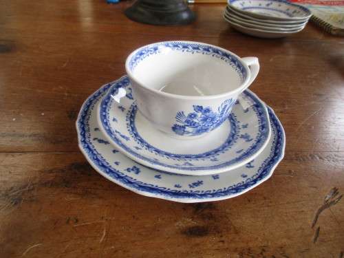 ARABIA OF FINLAND  FINNFLOWER PATTERN TRIO
