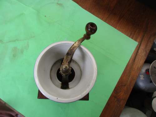 CERAMIC AND WOOD COFFEE GRINDER