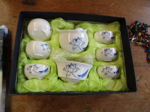 BEAUTIFUL SAKE SET NEW IN ORIGINAL BOX