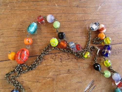 BEAUTIFUL GLASS BEADED MULTI COLOURED NECKLACE MURANO
