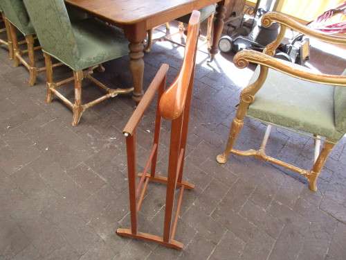 LOVELY WOOD  CLOTHES HORSE ON WHEELS