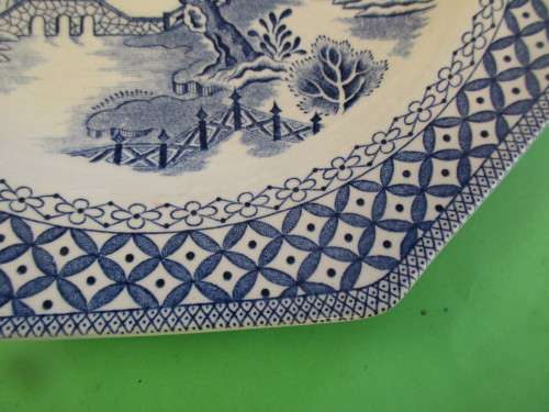 J&G MEAKIN WILLOW IRONSTONE BLUE AND WHITE PLATE