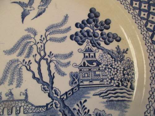 J&G MEAKIN WILLOW IRONSTONE BLUE AND WHITE PLATE