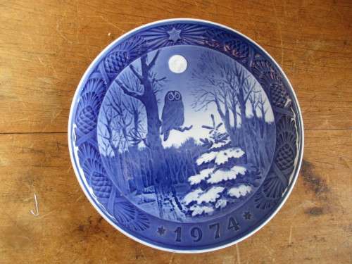 ROYAL COPENHAGEN DENMARK DISPLAY PLATE WINTER TWILIGHT