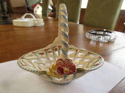 BEAUTIFUL ZENITH GOUDA BASKET HANDPAINTED