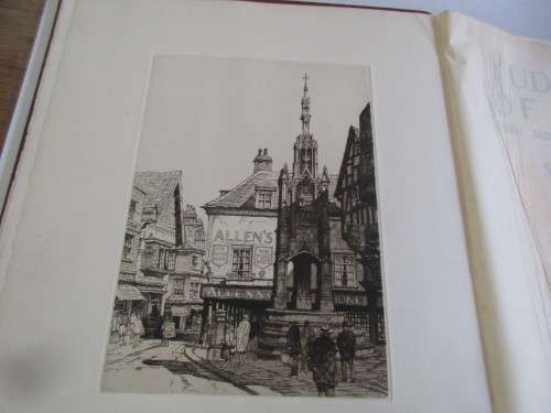 TUDOR HOMES OF ENGLAND