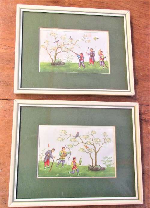 PAIR CHINESE PAINTINGS ON SILK OF HUNTERS HUNTING BRDS