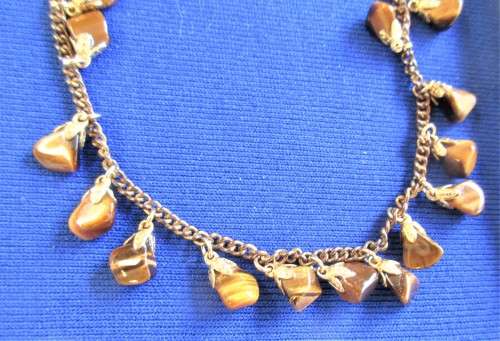 BEAUTIFUL TIGERS EYE NECKLACE