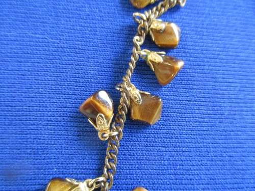 BEAUTIFUL TIGERS EYE NECKLACE