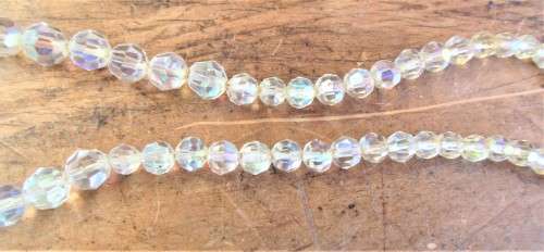 BEAUTIFUL CRYSTAL NECKLACE LENGTH WHEN CLOSED 320 MM