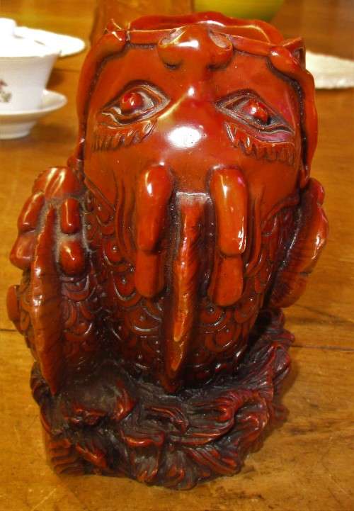 BEAUTIFUL CHINESE RED RESIN  FISH AND DRAGON  VASE