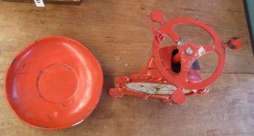 VICTORIAN SALTER SCALE TO WEIGH 20 POUNDS CAST IRON C 1880`S NUMBER 49