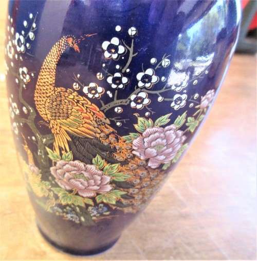 BEAUTIFUL COBALT BLUE  AND GILT PHEASANT VASE JAPANESE BIJUTSU TOKI C1970
